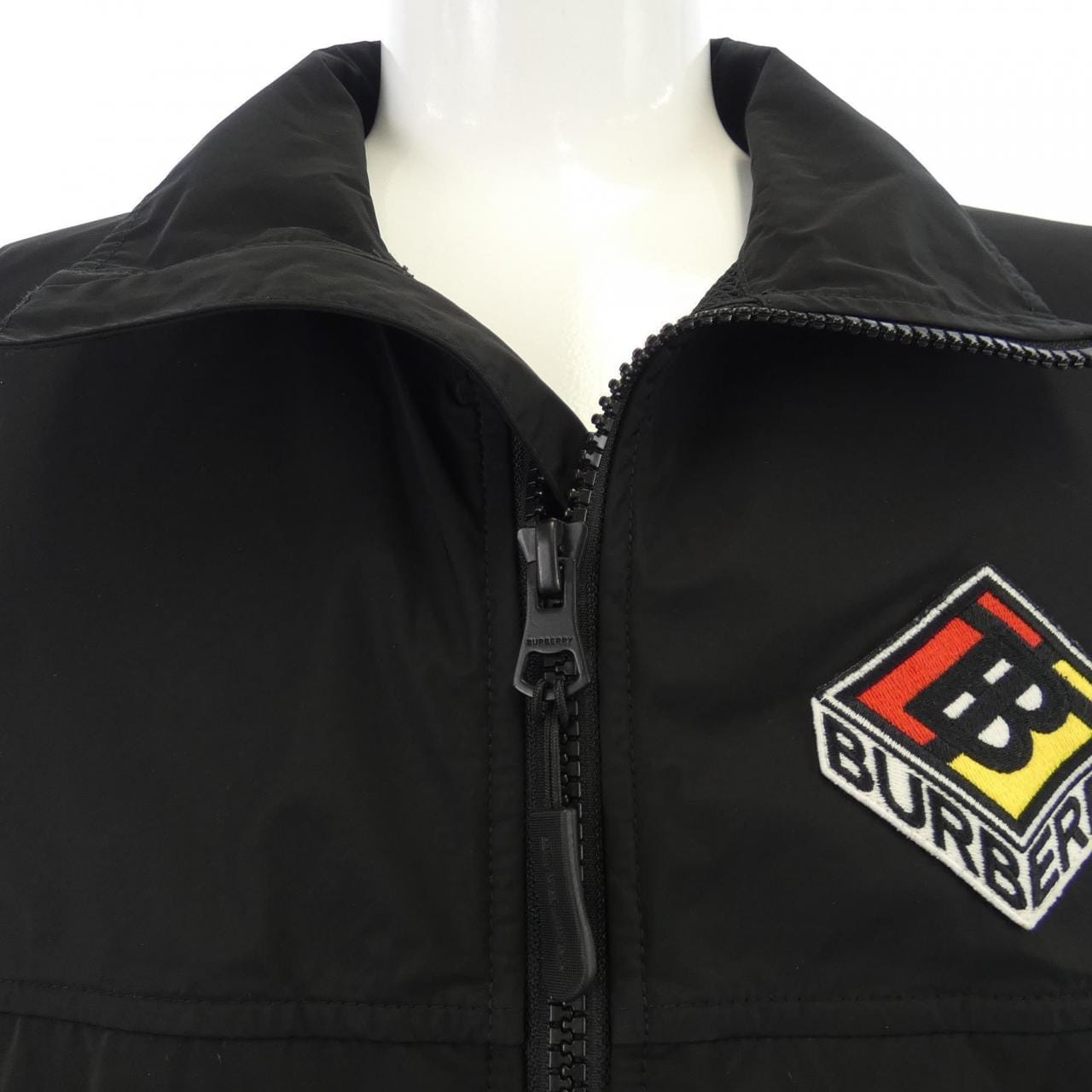 バーバリー BURBERRY 8023357 ブルゾン
