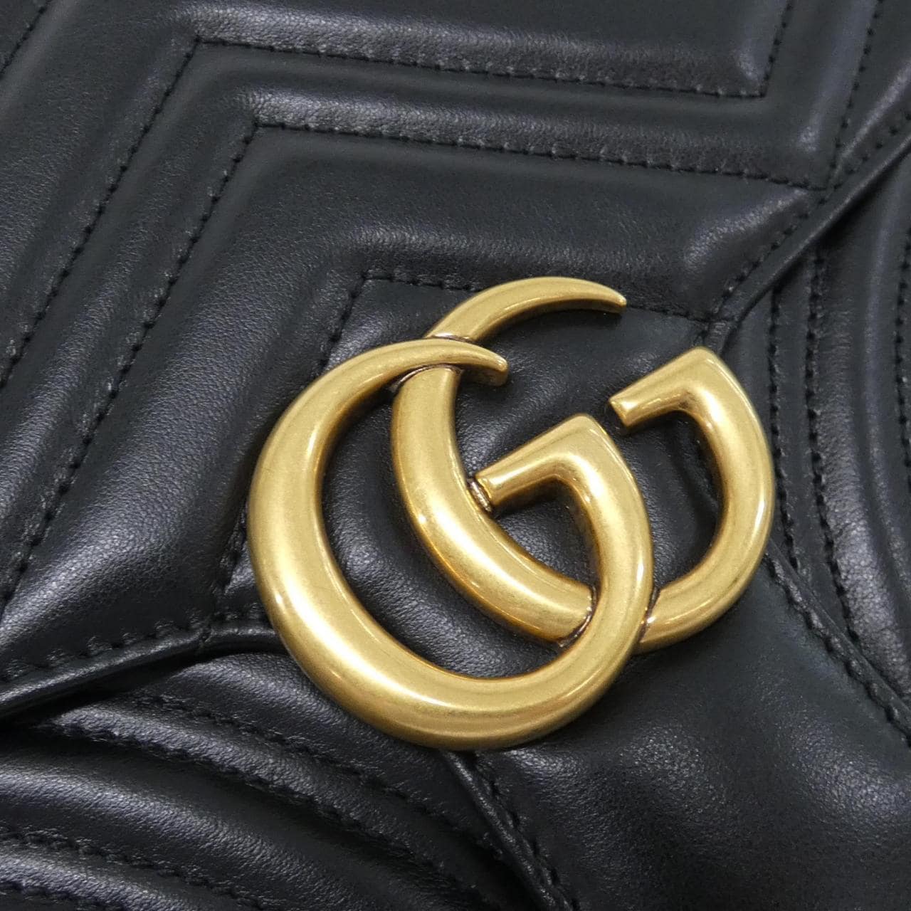 グッチ GG MARMONT 498079 DTD1T バッグ