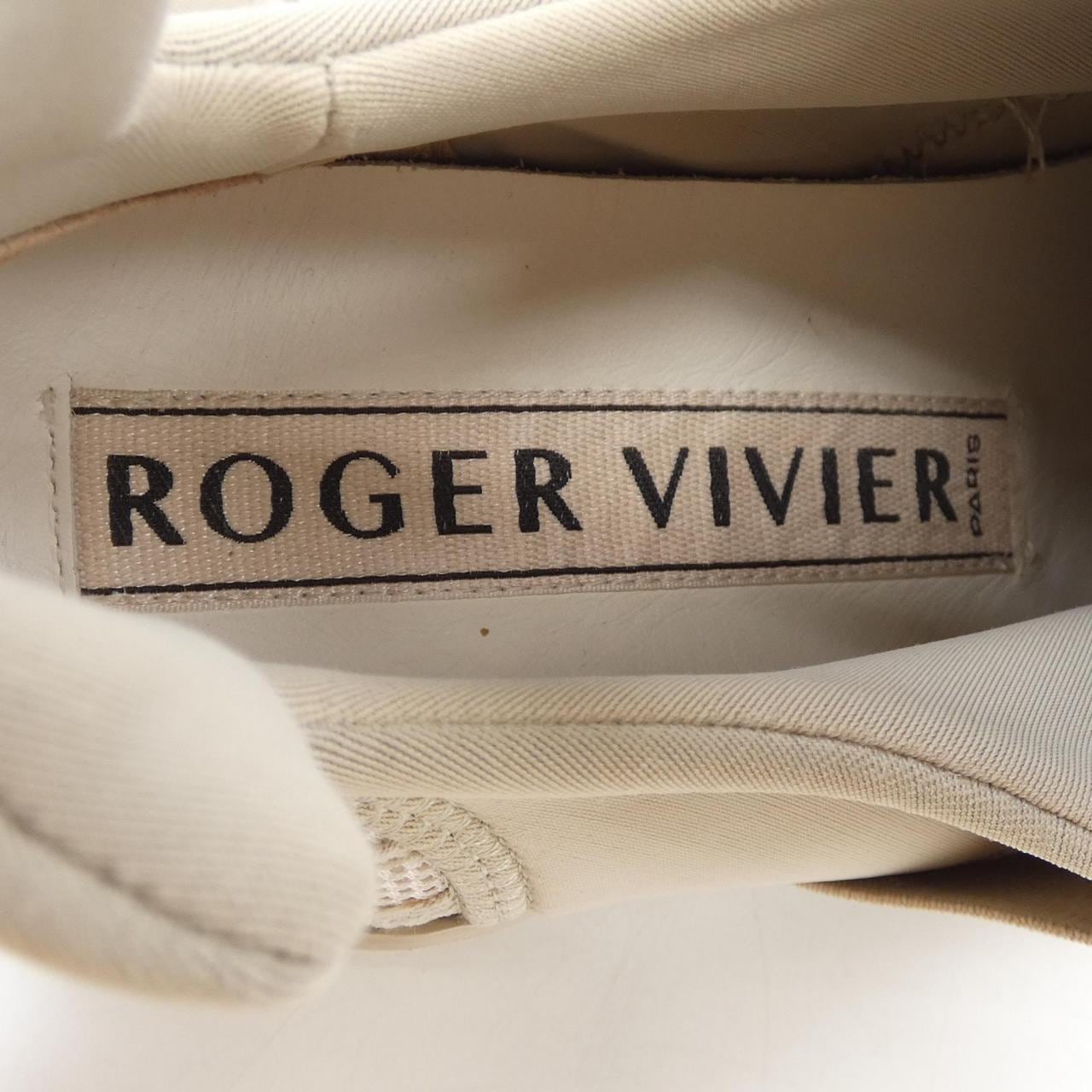 ロジェヴィヴィエ ROGER VIVIER ヴィ ヴ ラン ストラスバックル スニーカー