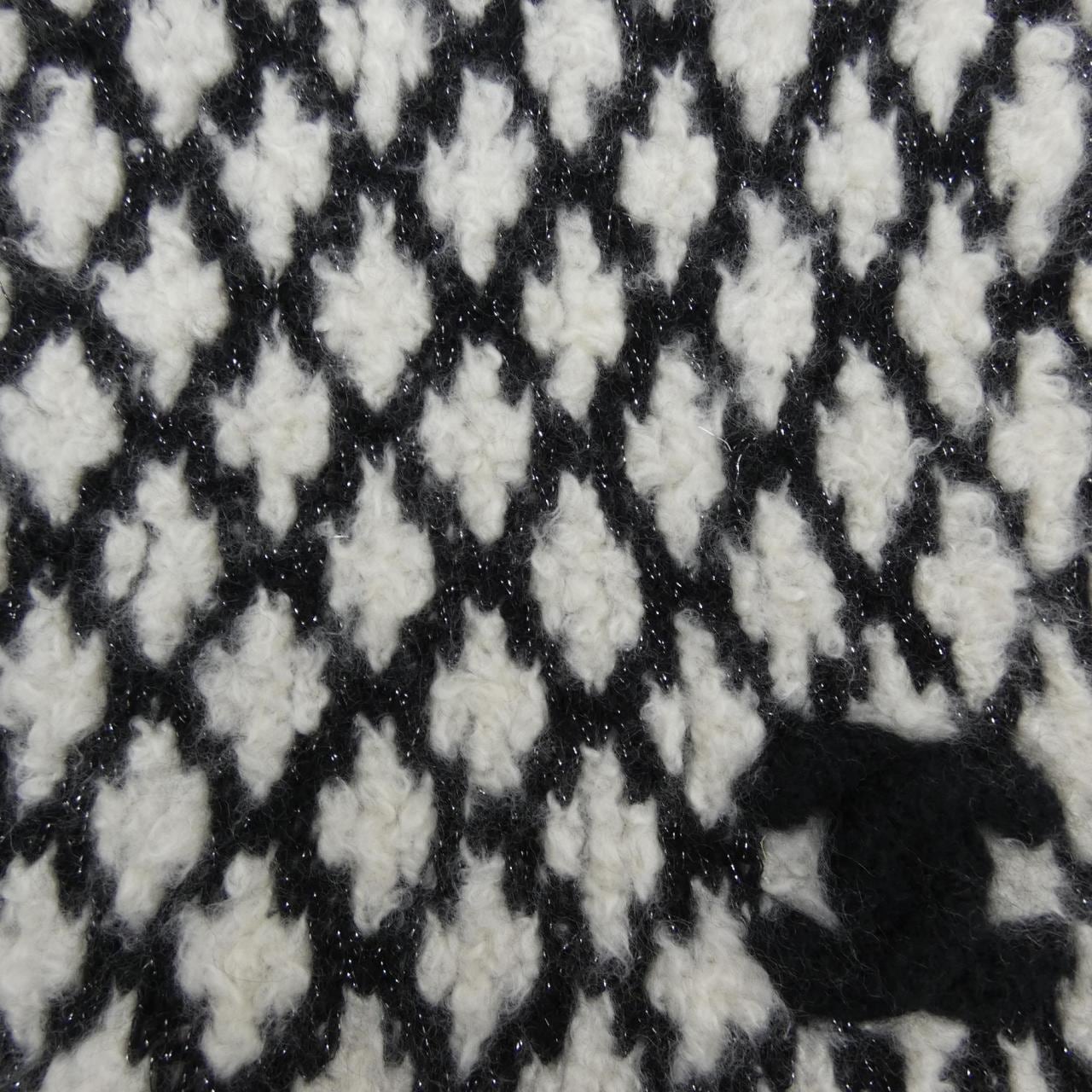シャネル CHANEL MUFFLER