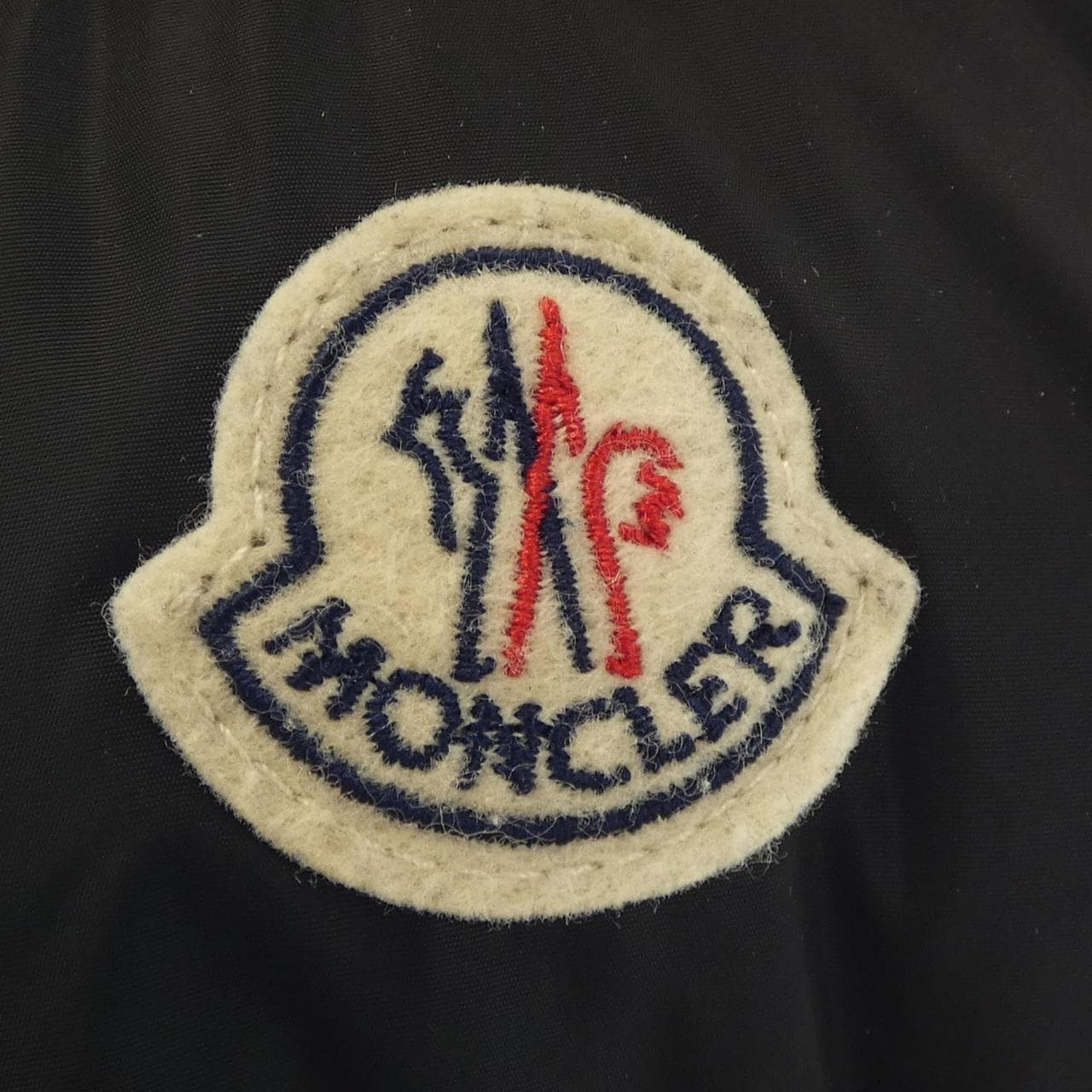 モンクレール MONCLER BETULA ダウンジャケット