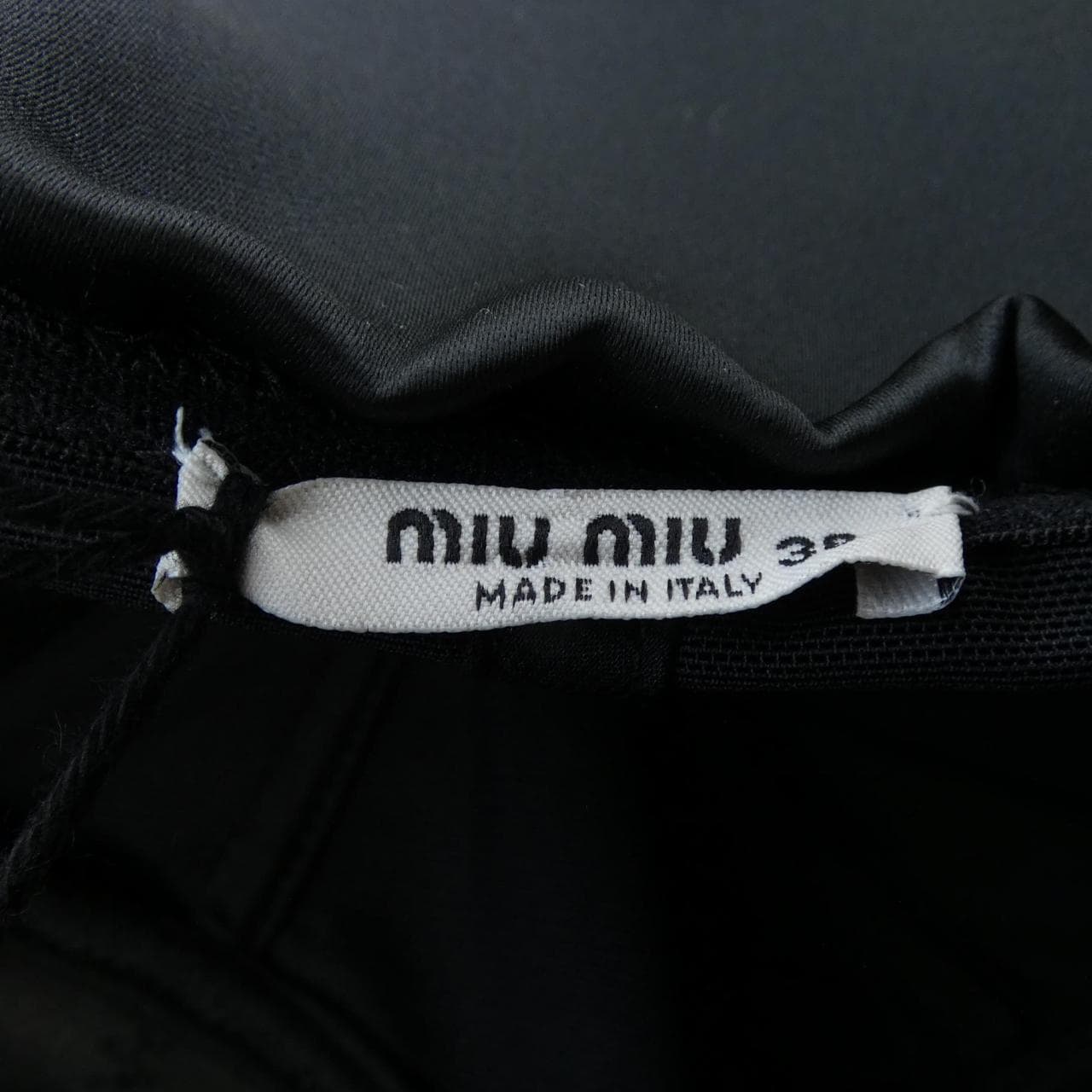ミュウミュウ MIU MIU トップス