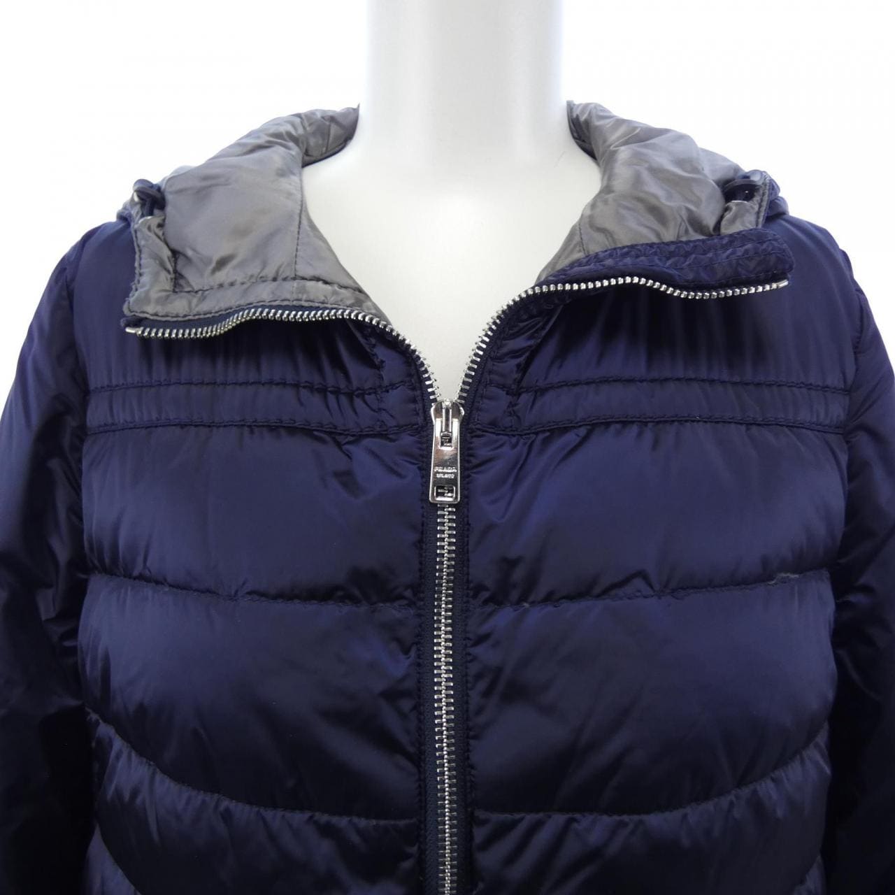 プラダ PRADA 290832 R152 1DAB ダウンコート