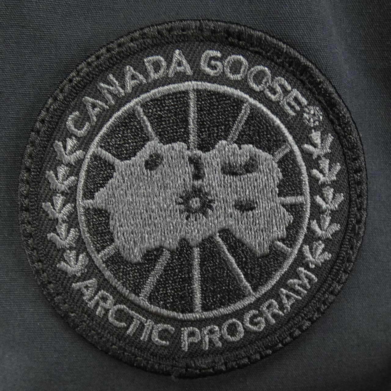 カナダグース CANADA GOOSE ダウンジャケット