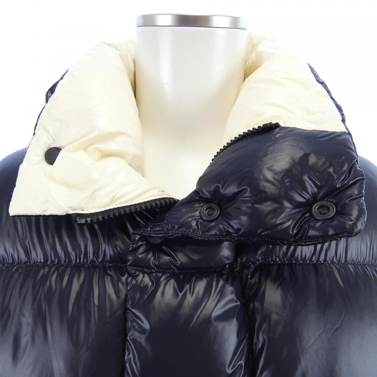 モンクレール MONCLER DERVOX ダウンジャケット