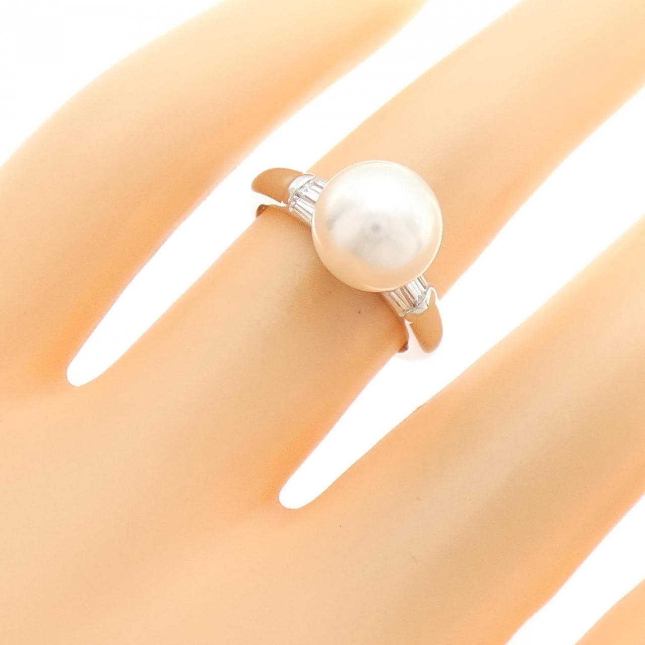 Tasaki Akoya pearl ring 8.9mm