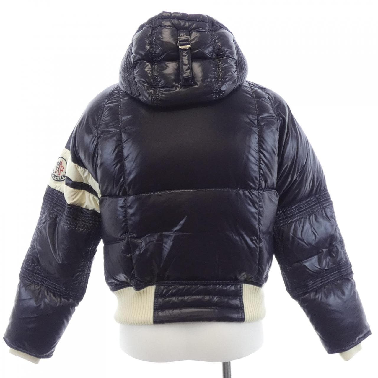 モンクレール MONCLER 40316/60 LEON ダウンジャケット