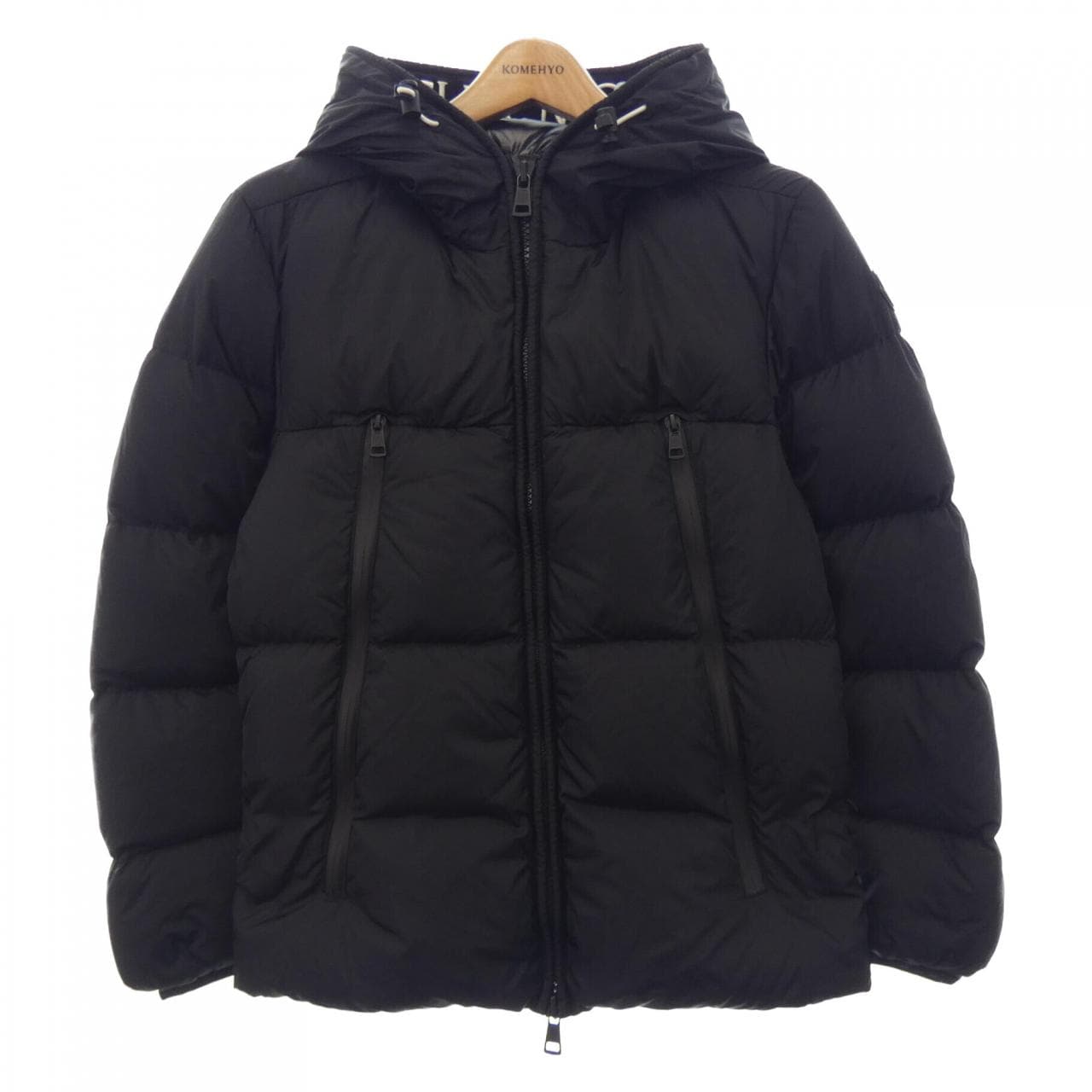 モンクレール MONCLER ダウンジャケット