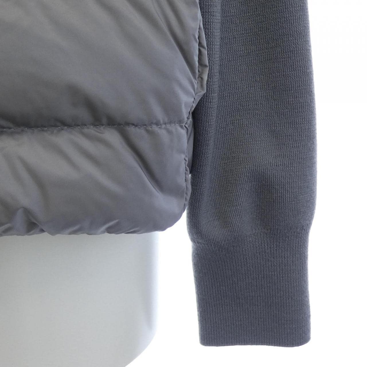 モンクレール MONCLER 20939B00030 ダウンジャケット