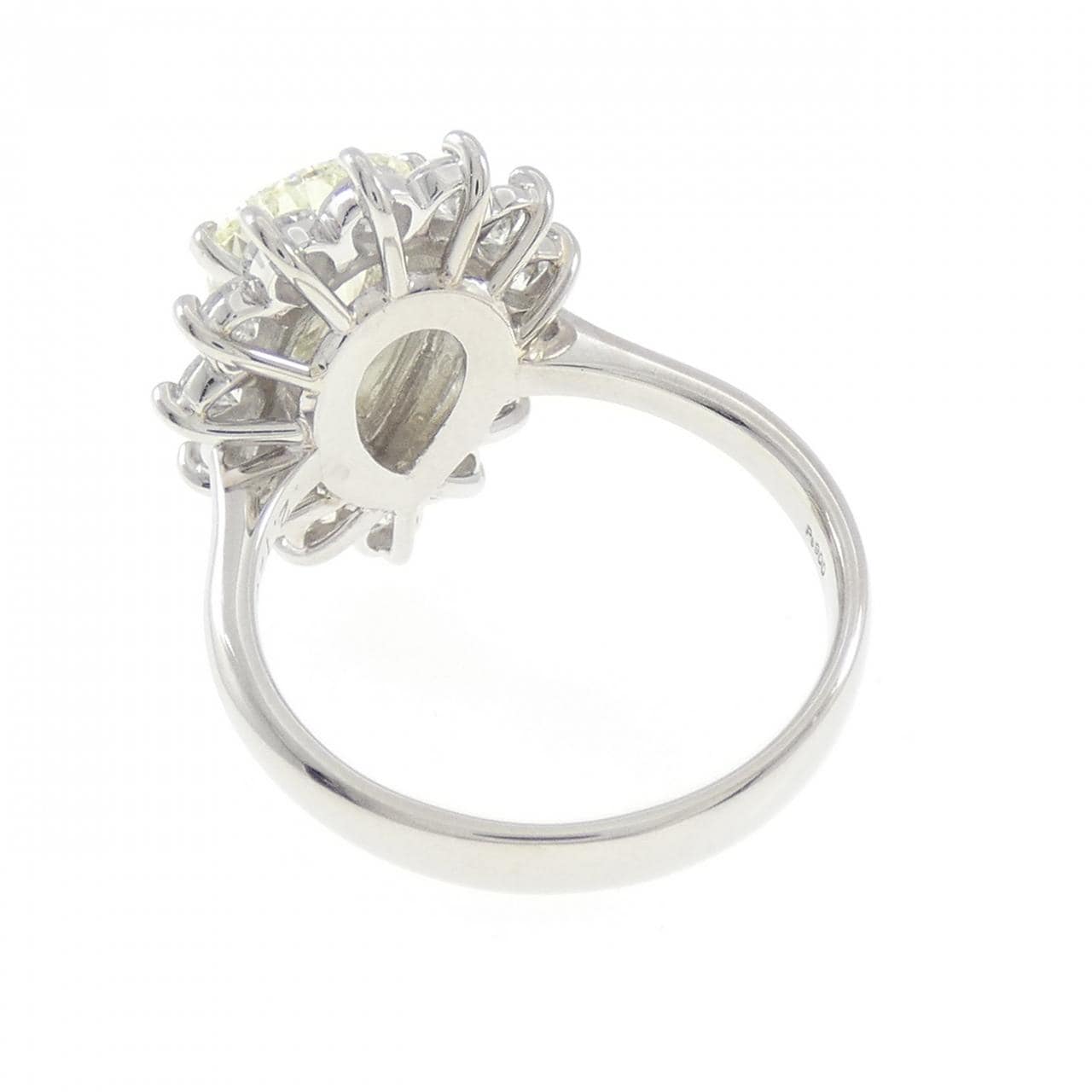 PT900 ダイヤモンド リング 2.126CT VLY SI1 ペアシェイプ