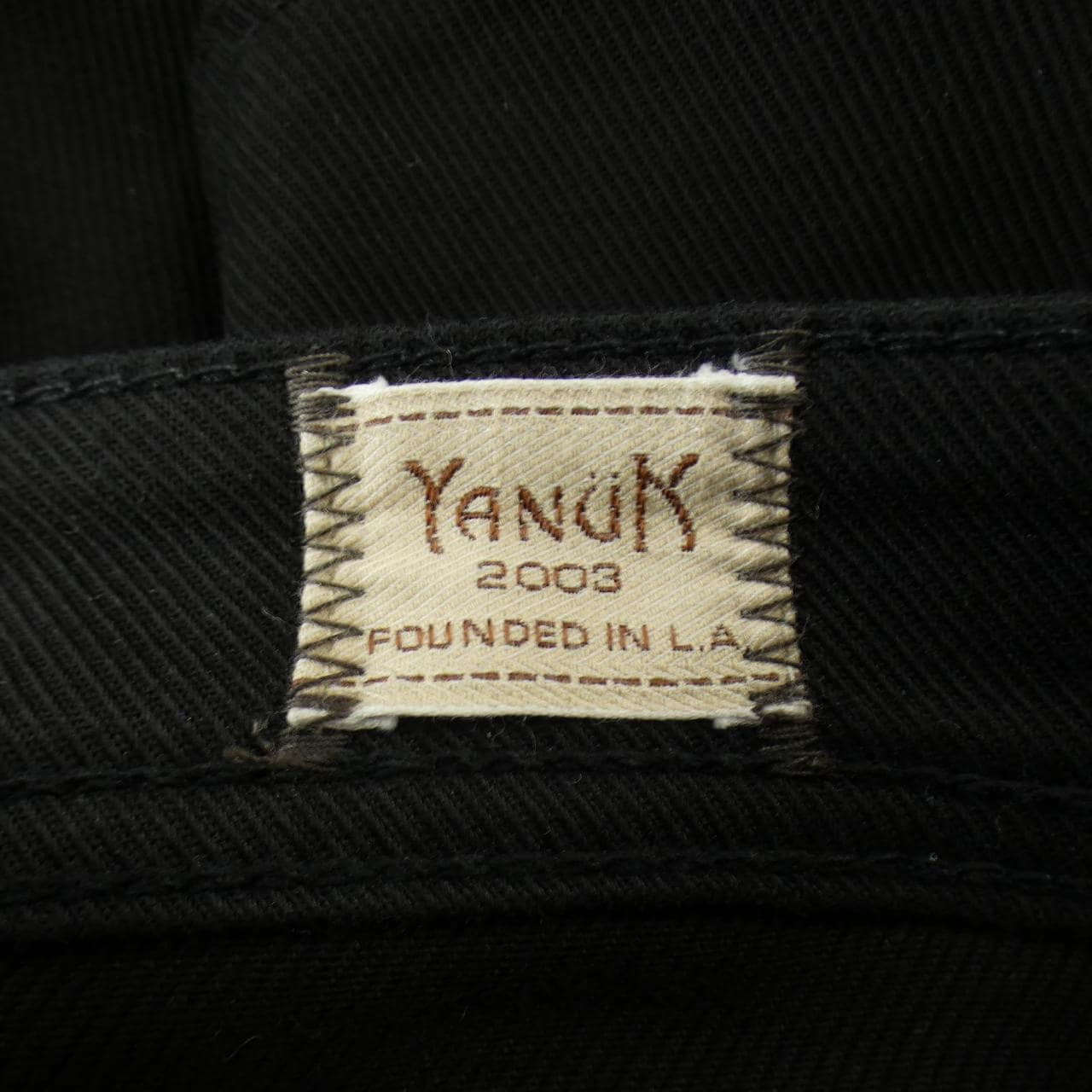 ヤヌーク YANUK NEIL パンツ