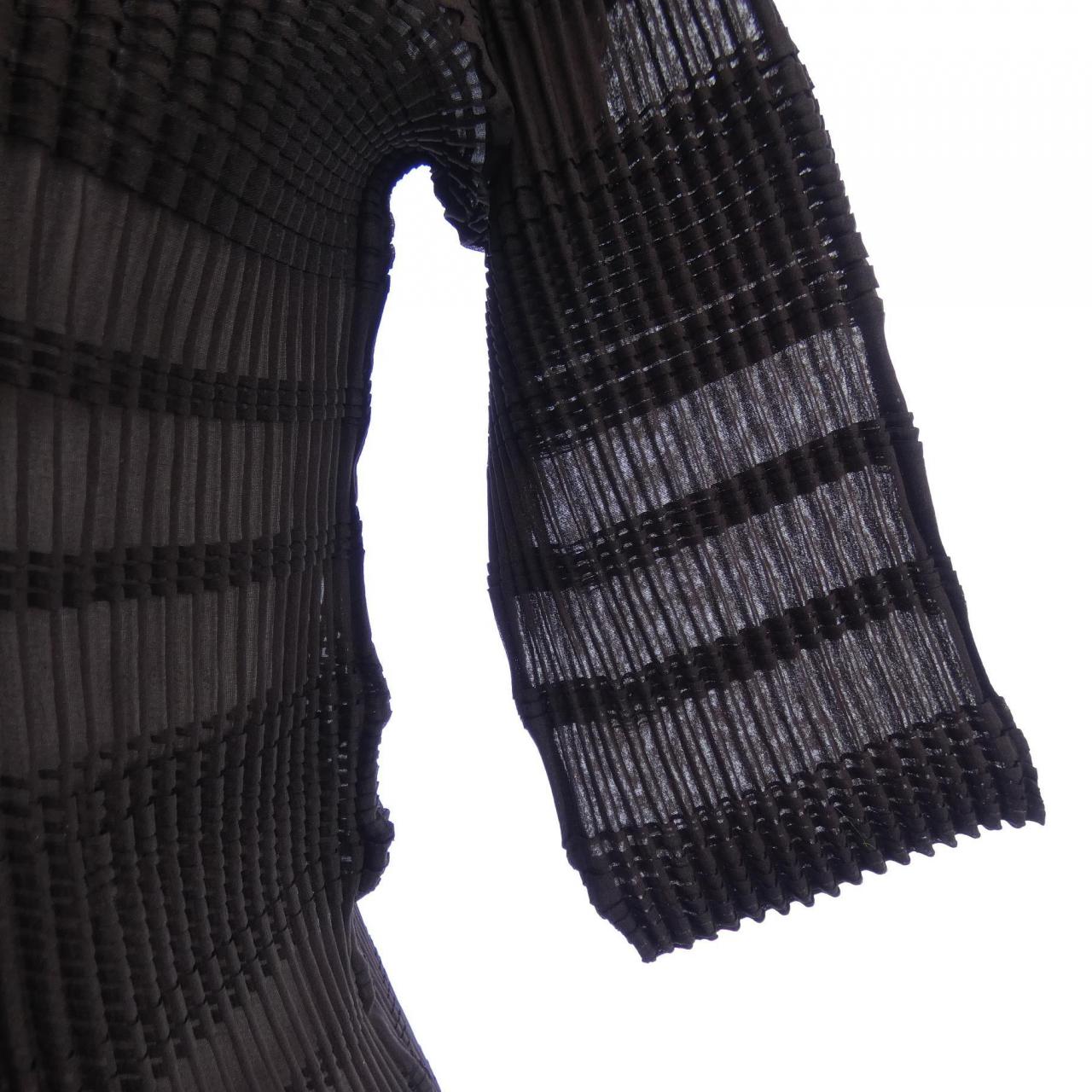 イッセイミヤケ ISSEY MIYAKE IM23FJ146 トップス