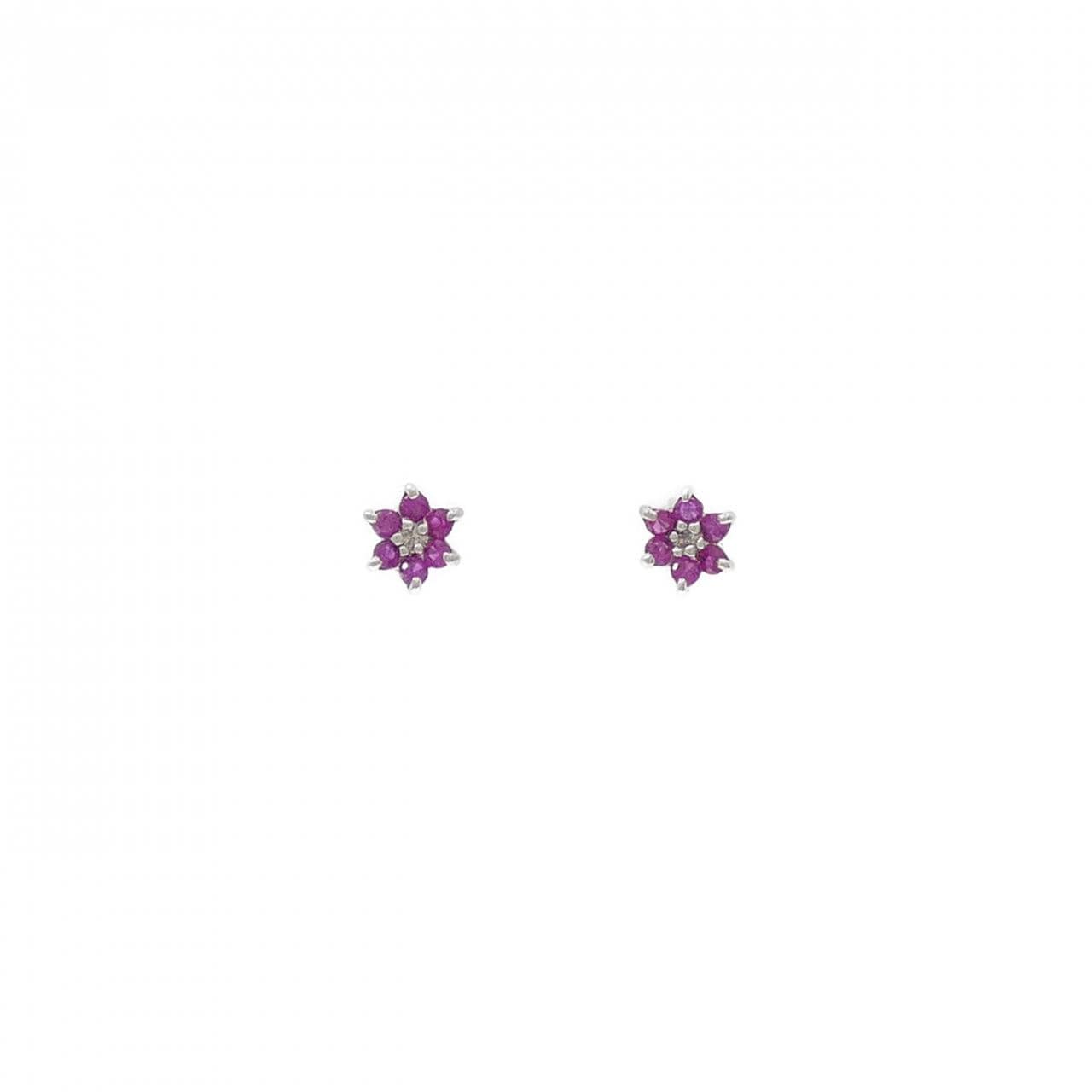K18WG フラワー ルビー ピアス 0.20CT