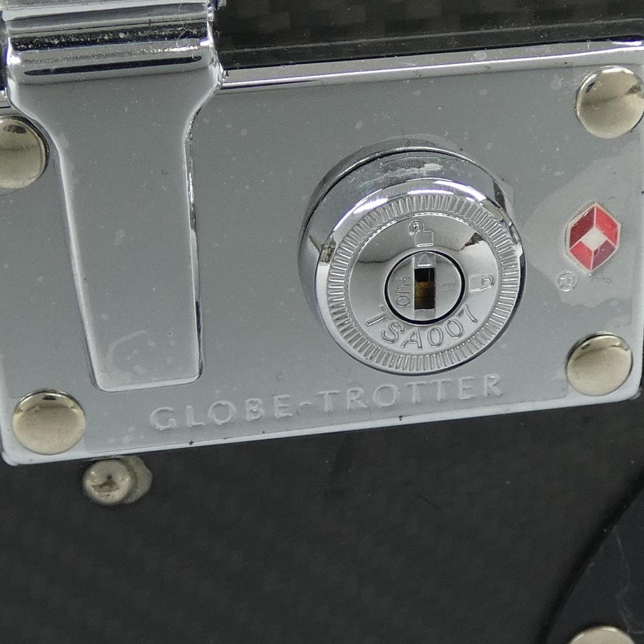 グローブトロッター GLOBE TROTTER カーボンファイバーキャーリーオン4 CARRY BAG