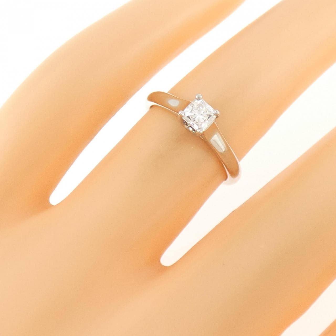 ティファニー ルシダ リング 0.29CT
