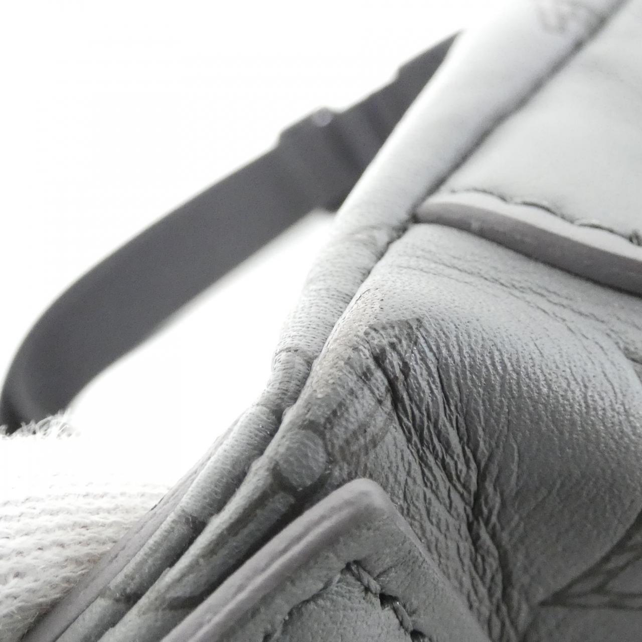 ルイヴィトン モノグラム シャドウ ディスカバリー バムバッグ PM M46108 ショルダーバッグ