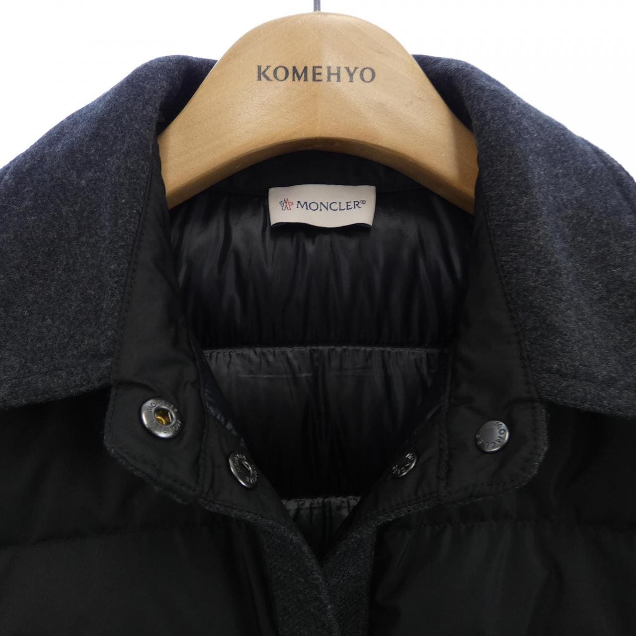 モンクレール MONCLER ダウンジャケツト