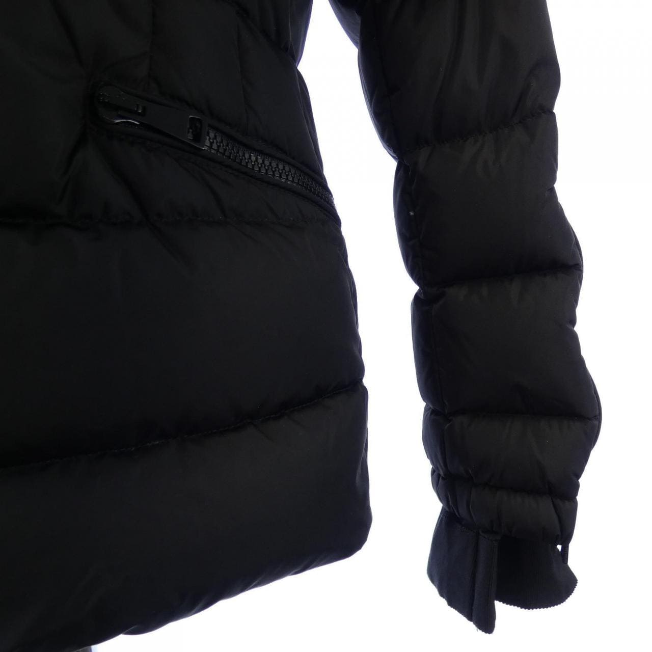 モンクレール MONCLER BETULA ダウンジャケット