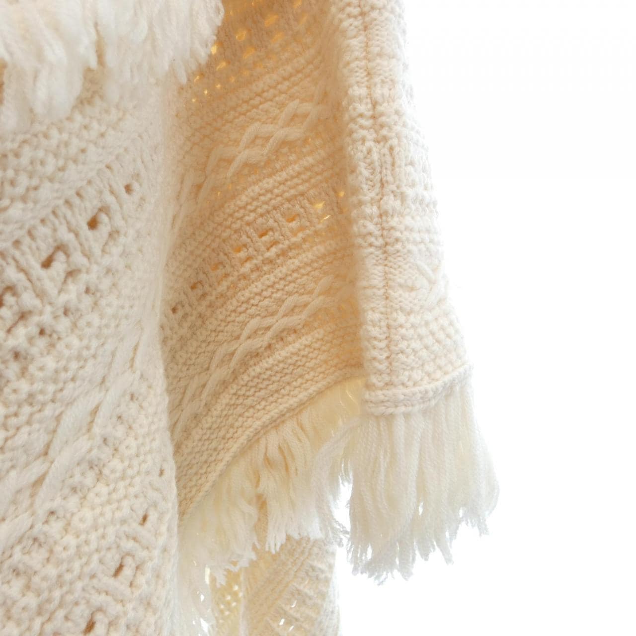 サンローラン SAINT LAURENT 601809 YAKL2 ケープ