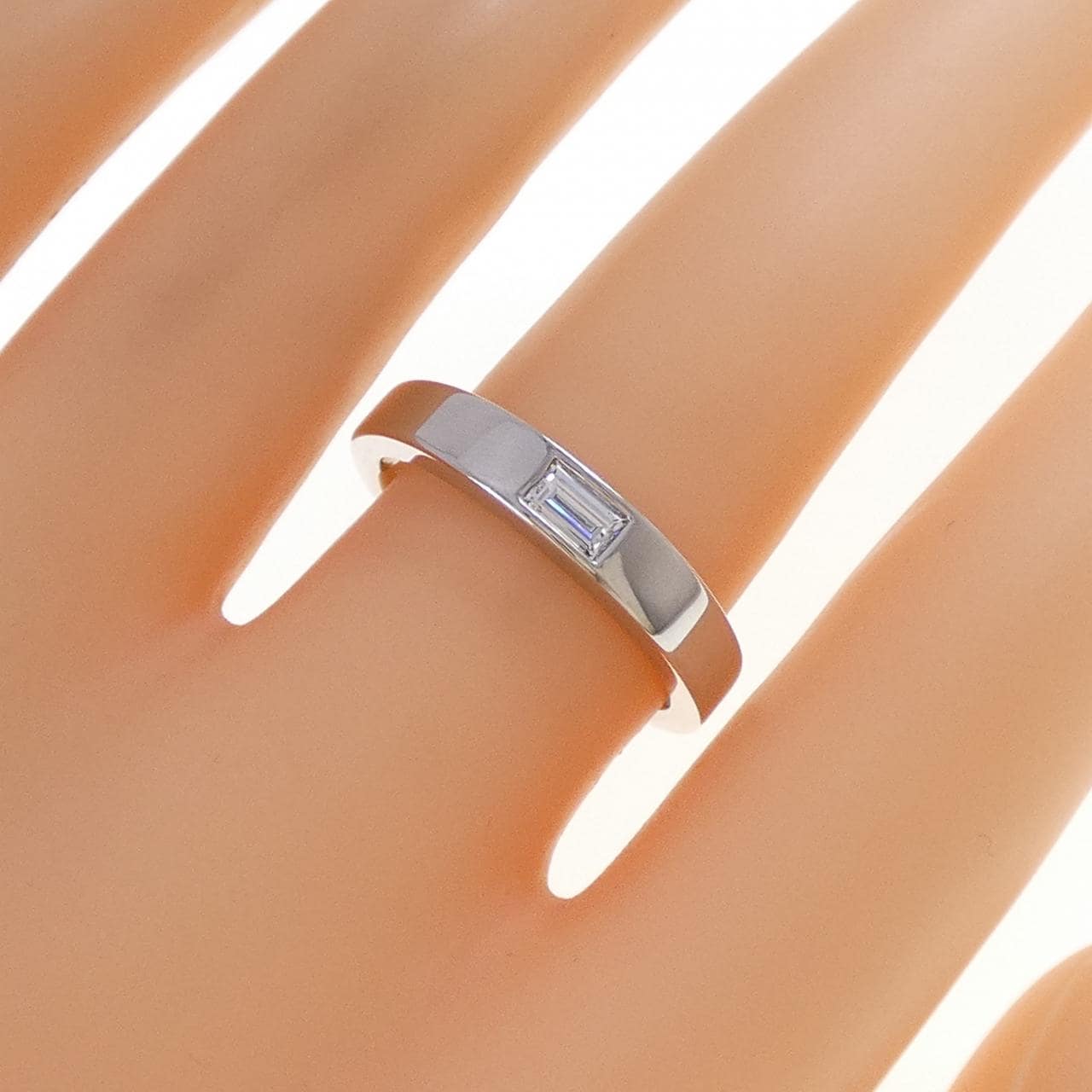 ハリーウィンストン ワンバゲット リング