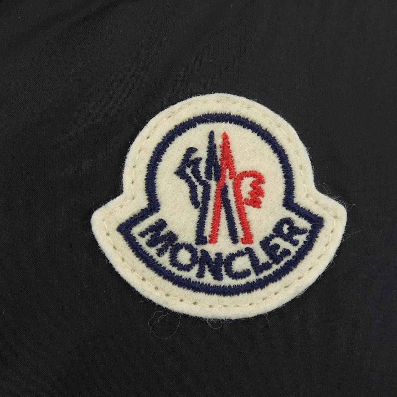 【新品】モンクレール MONCLER TUQUEROUYE ダウンベスト