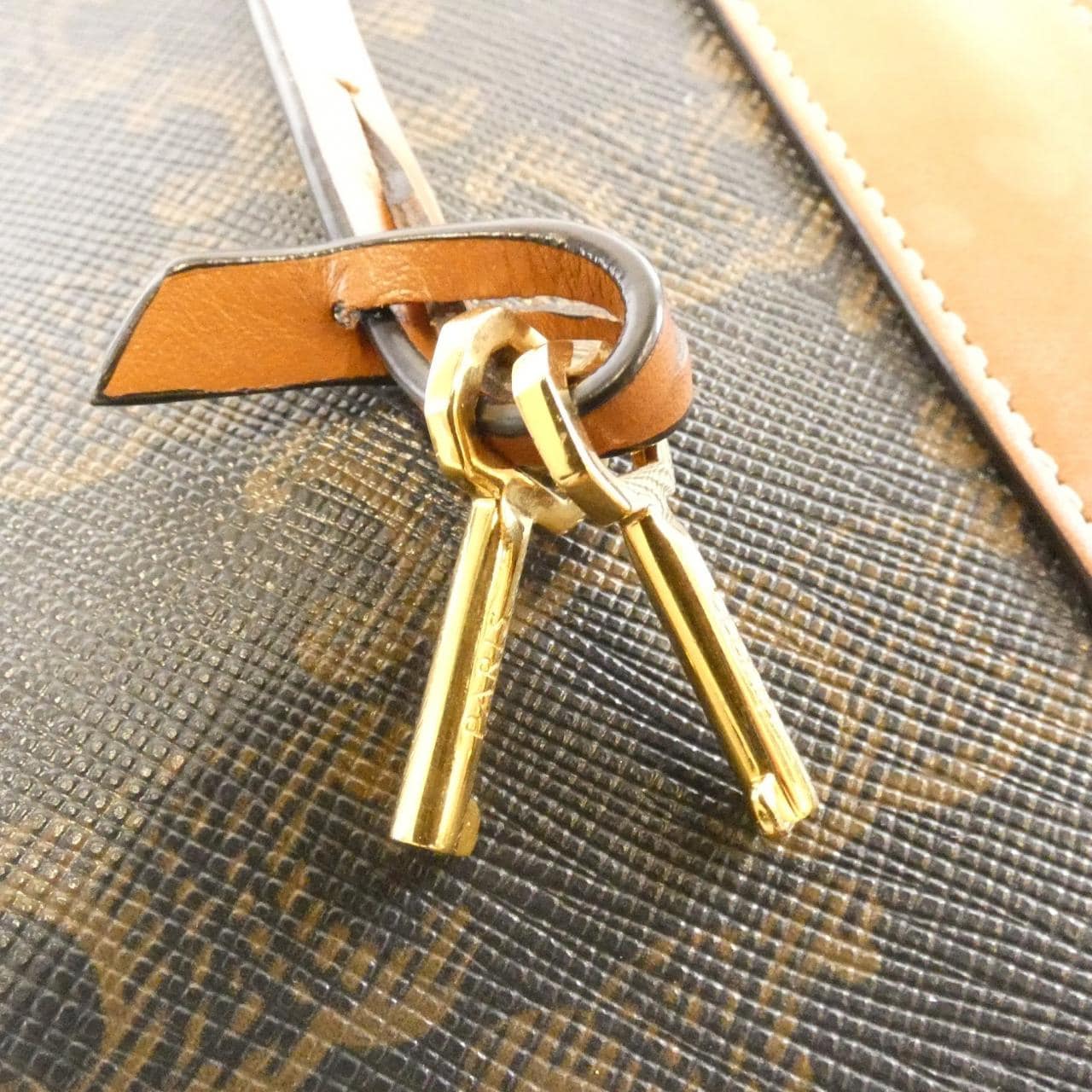 セリーヌ LOCK TOILETRY POUCH 4M1862CZJ バッグ