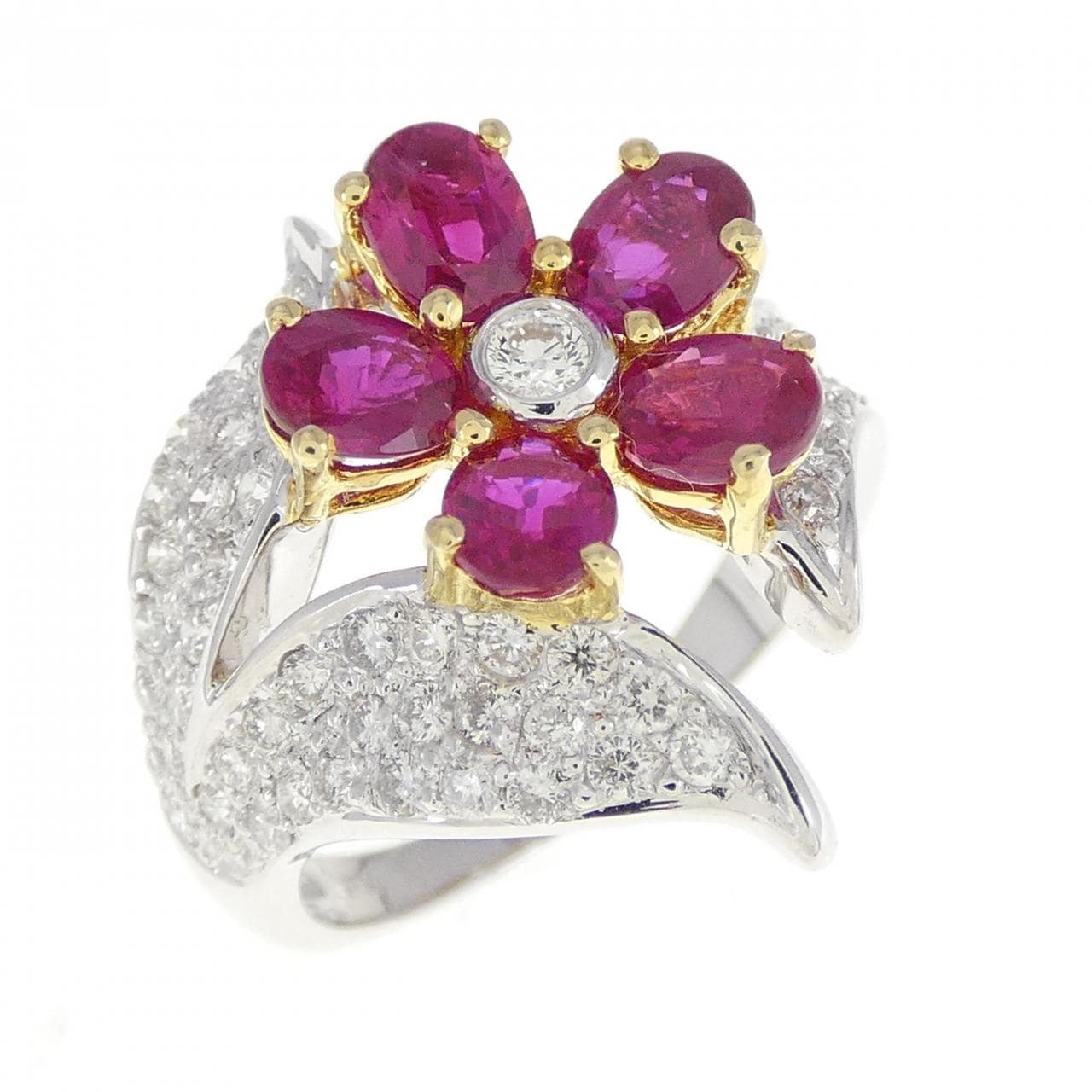 750WG/750YG Flower Ruby Ring