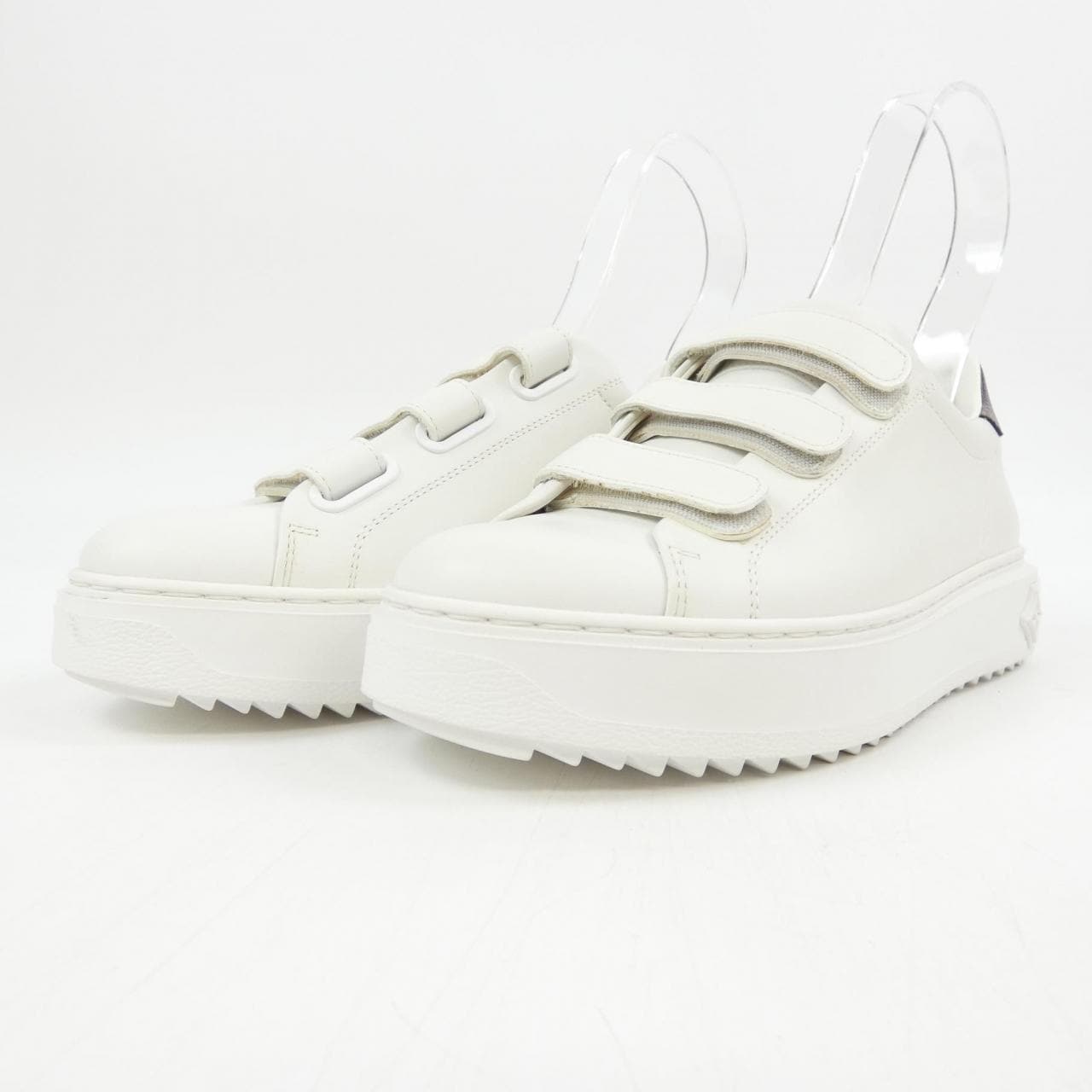 ルイヴィトン LOUIS VUITTON タイムアウトライン スニーカー