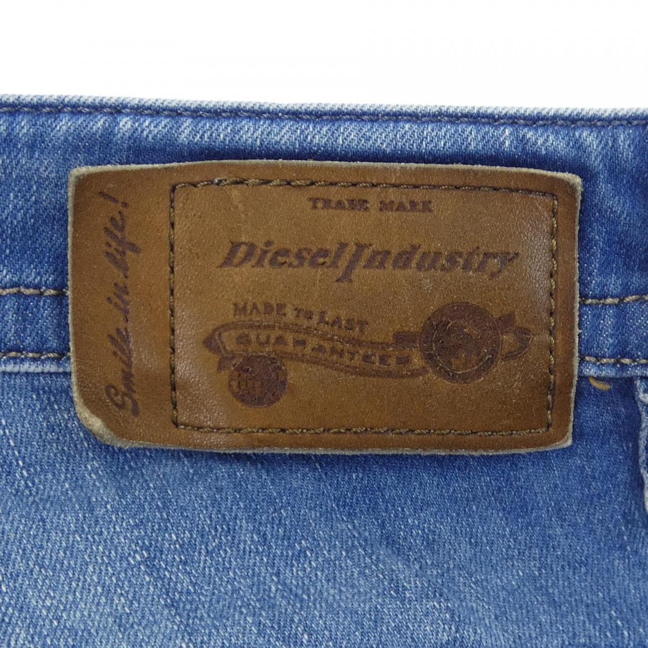 ディーゼル DIESEL ジーンズ