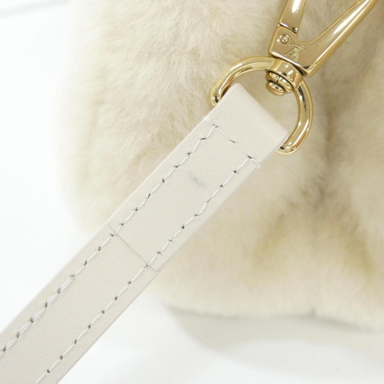 ルイヴィトン コージーグラム(LV SKI) カプシーヌ MINI M26324 バッグ