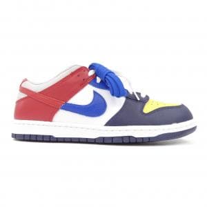 ナイキ NIKE スニーカー