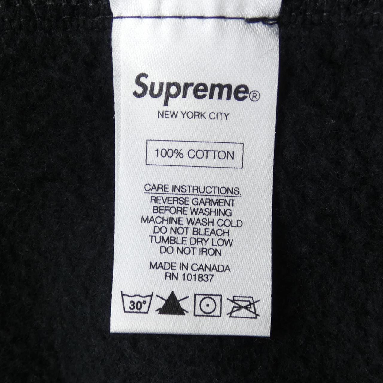 シュプリーム SUPREME パーカー