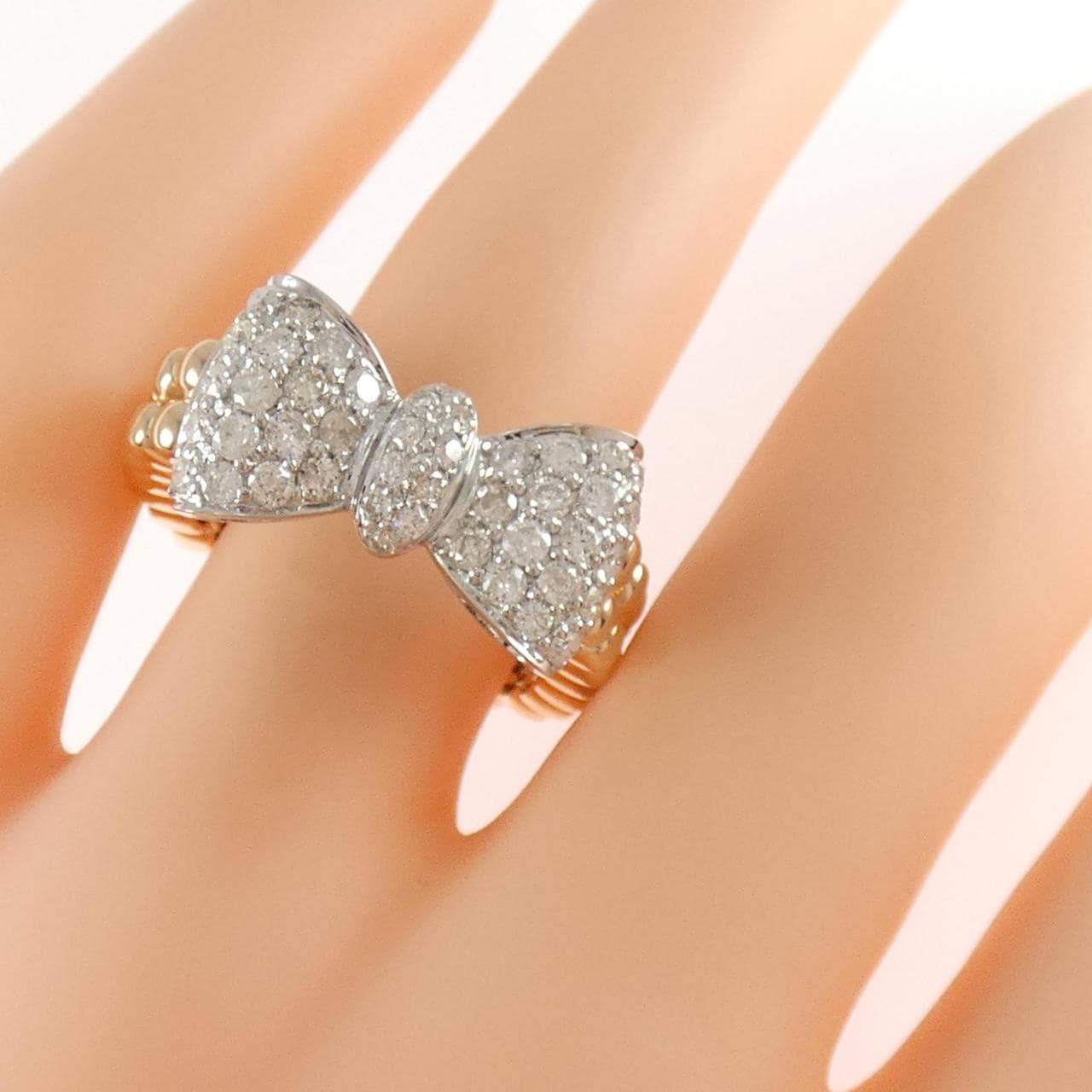K18PG/K18WG リボン ダイヤモンド リング 0.80CT