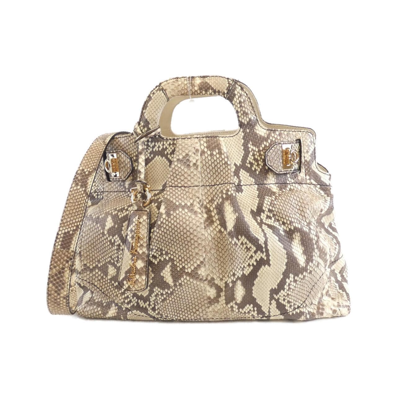 サルヴァトーレフェラガモ 21 C550 バッグ