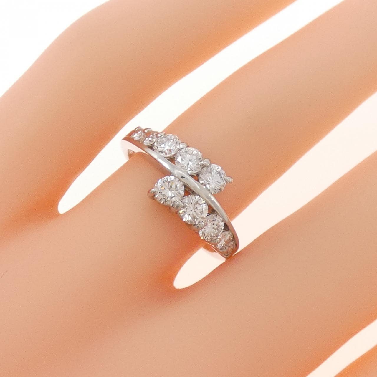 PT900 ダイヤモンド リング 1.00CT