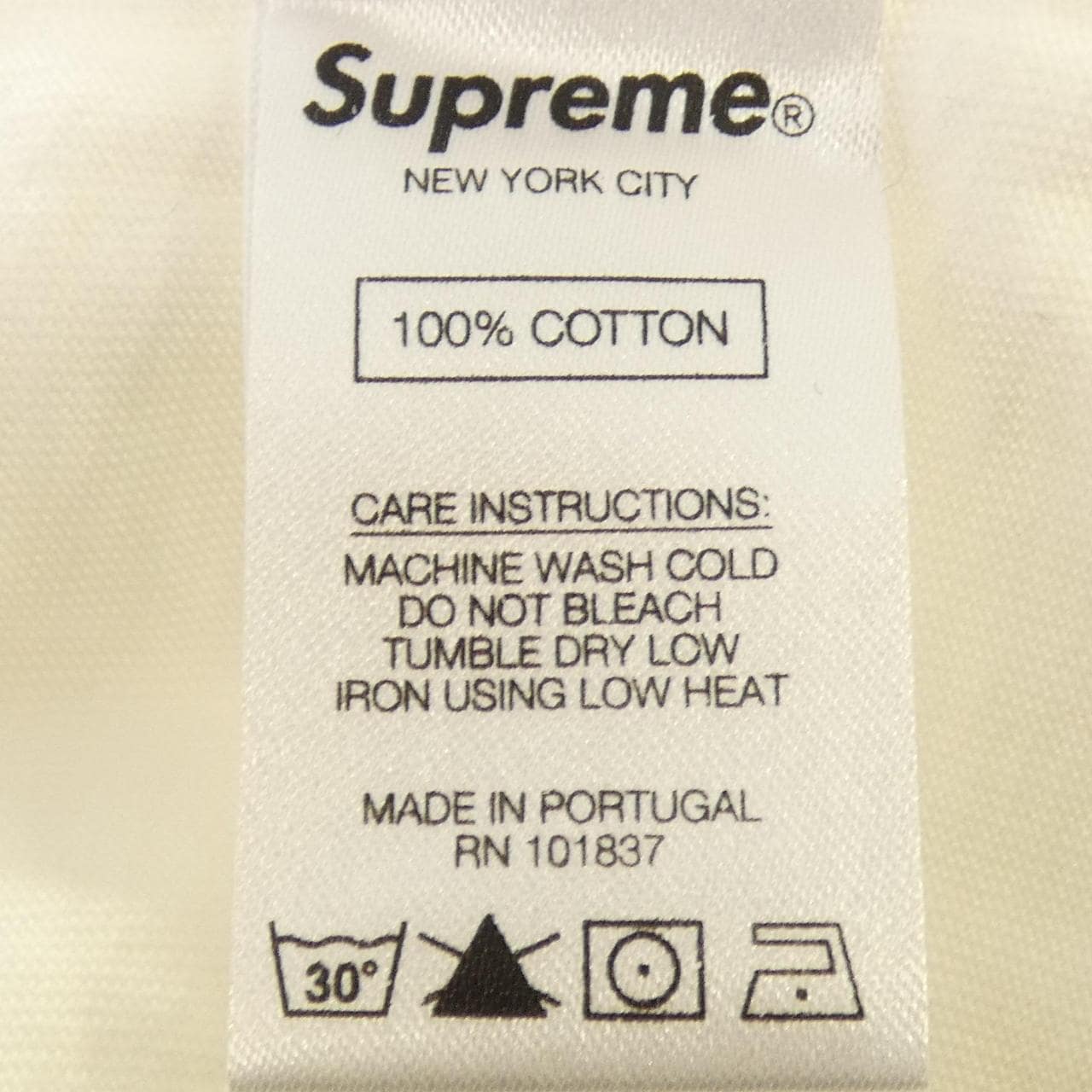 シュプリーム SUPREME Intarsia Spellout Tシャツ