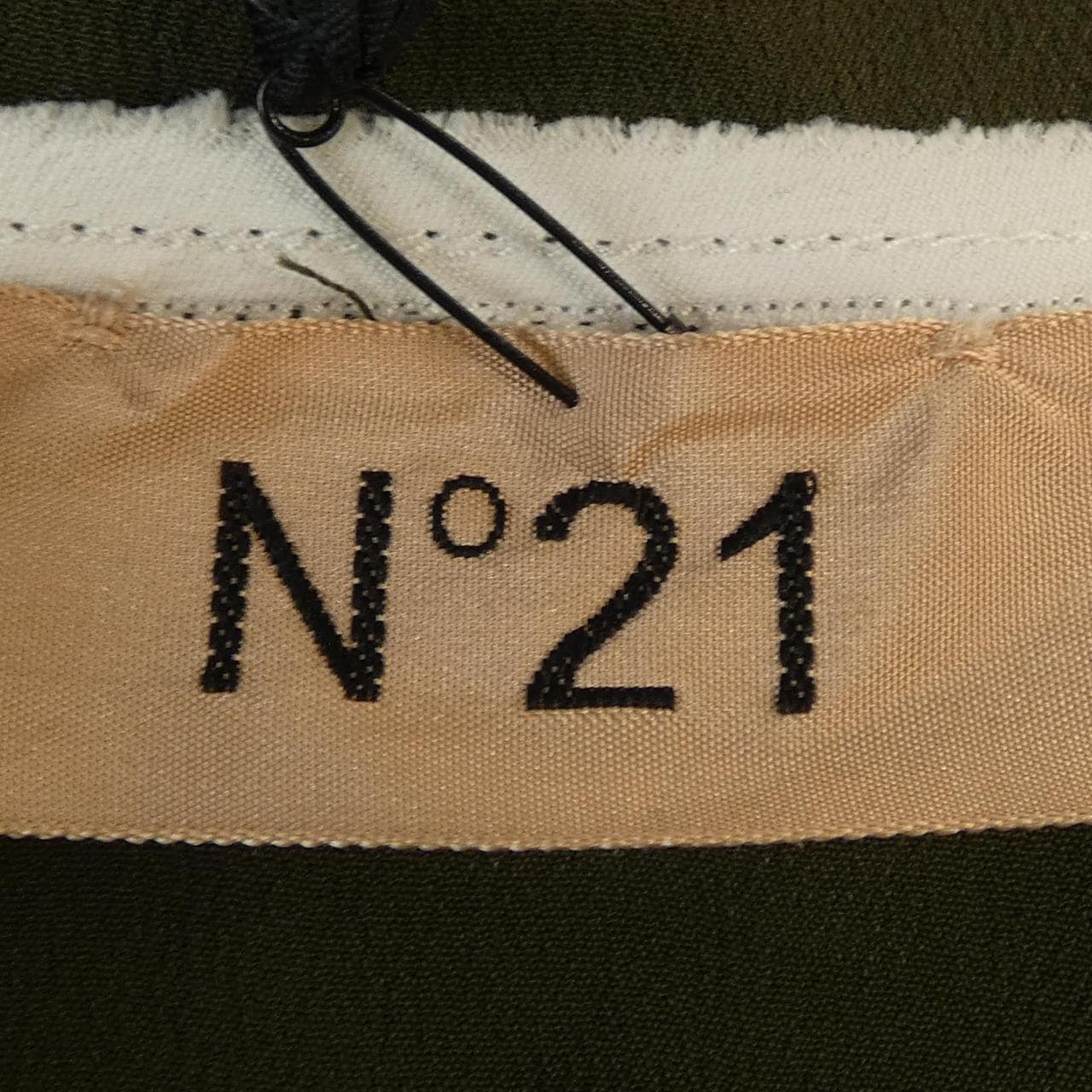 ヌメロヴェントゥーノ N°21 P24IN2M G0915111 トップス