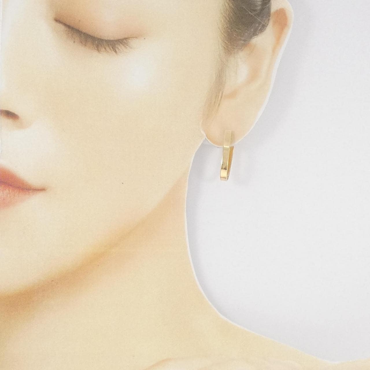 K18YG earrings