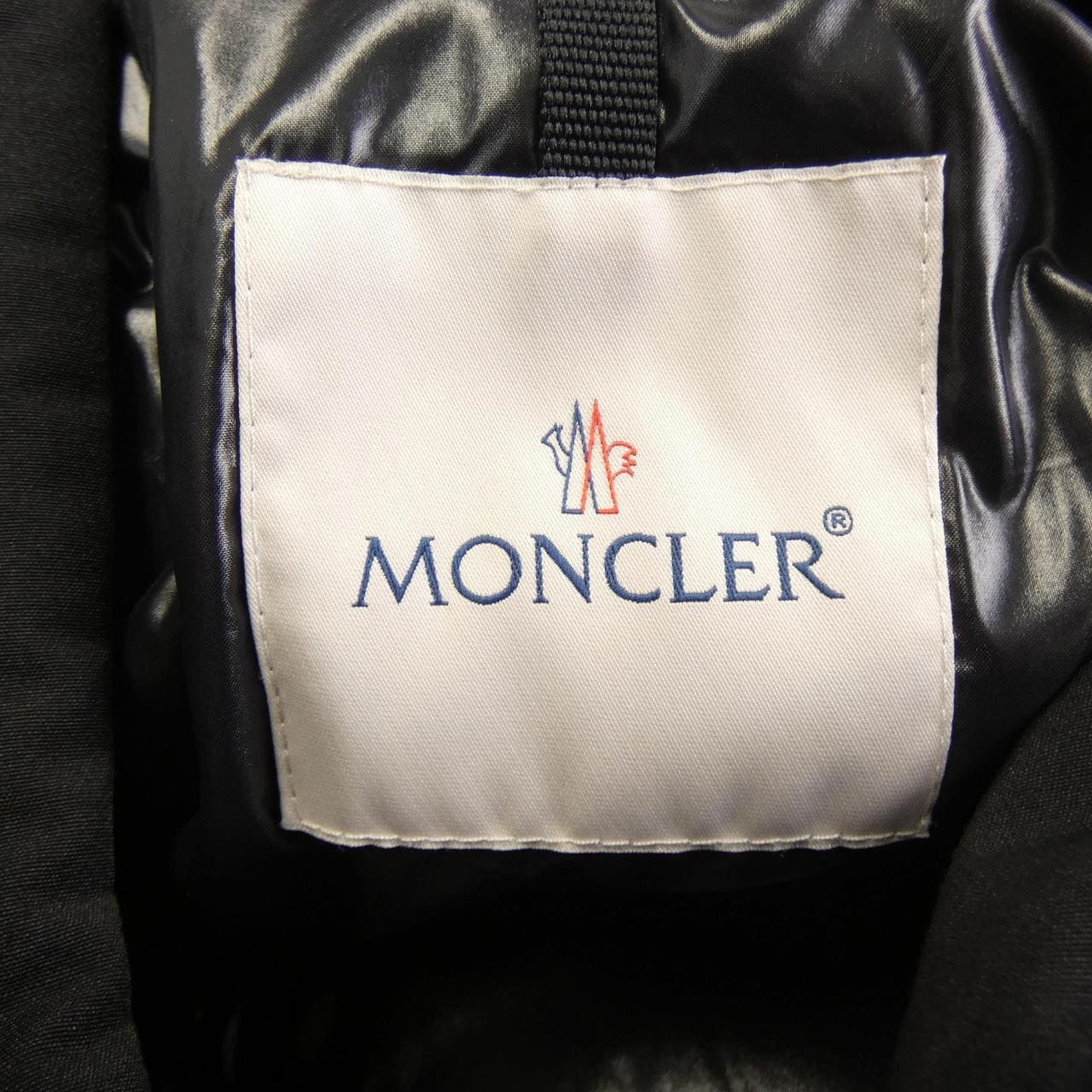 モンクレール MONCLER ダウンジャケット