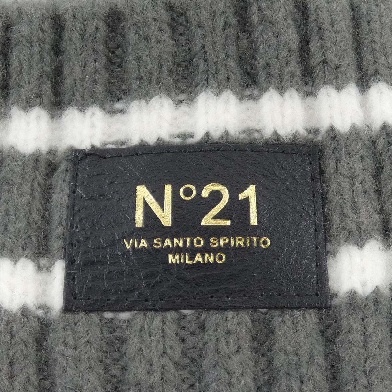 ヌメロヴェントゥーノ N°21 ニットキャップ