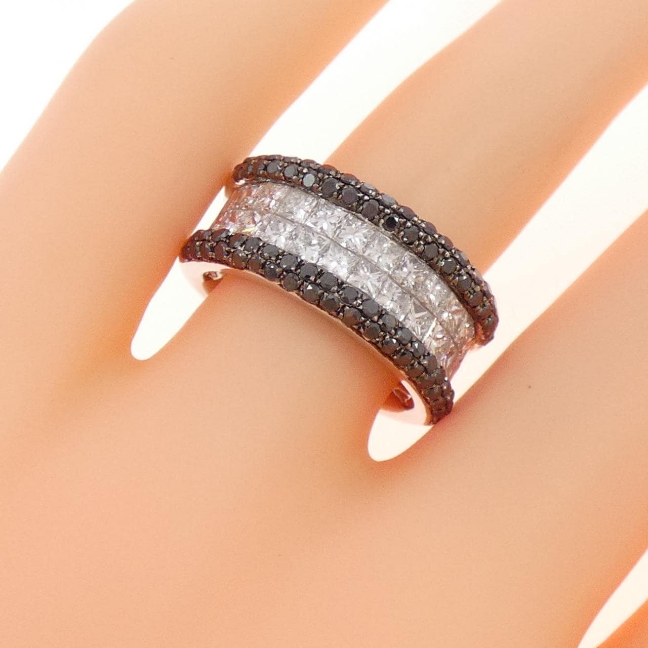 K18WG/K18BG ダイヤモンド リング 2.25CT