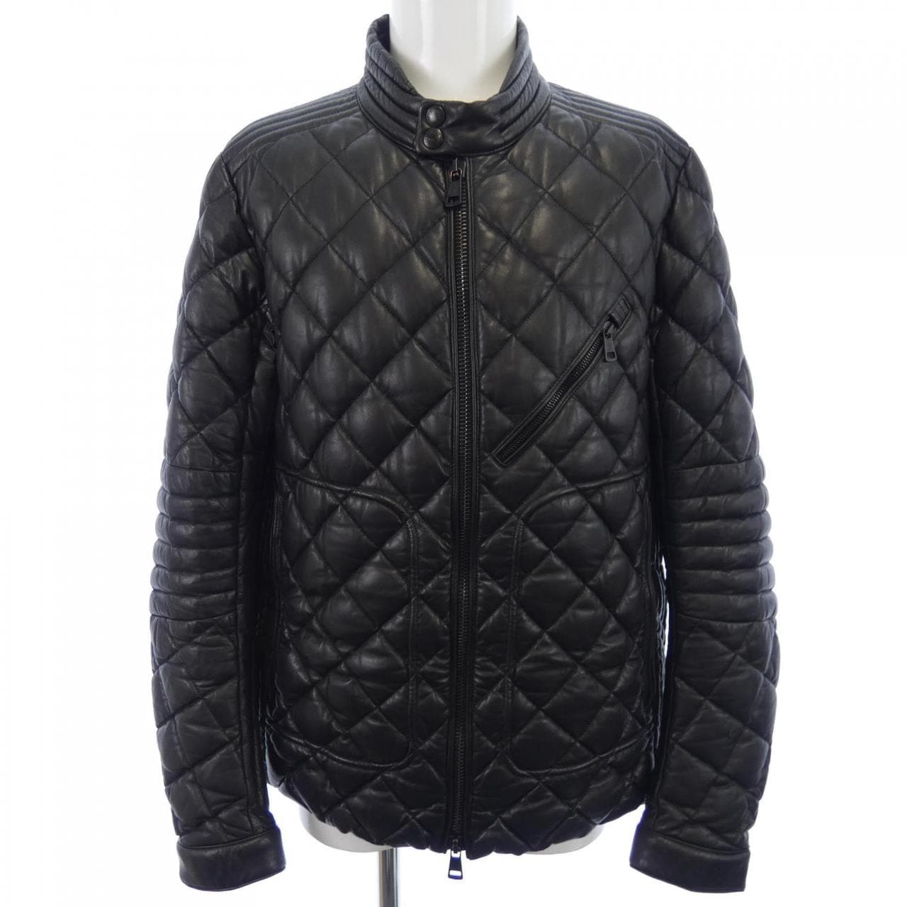 モンクレール MONCLER ダウンジャケット