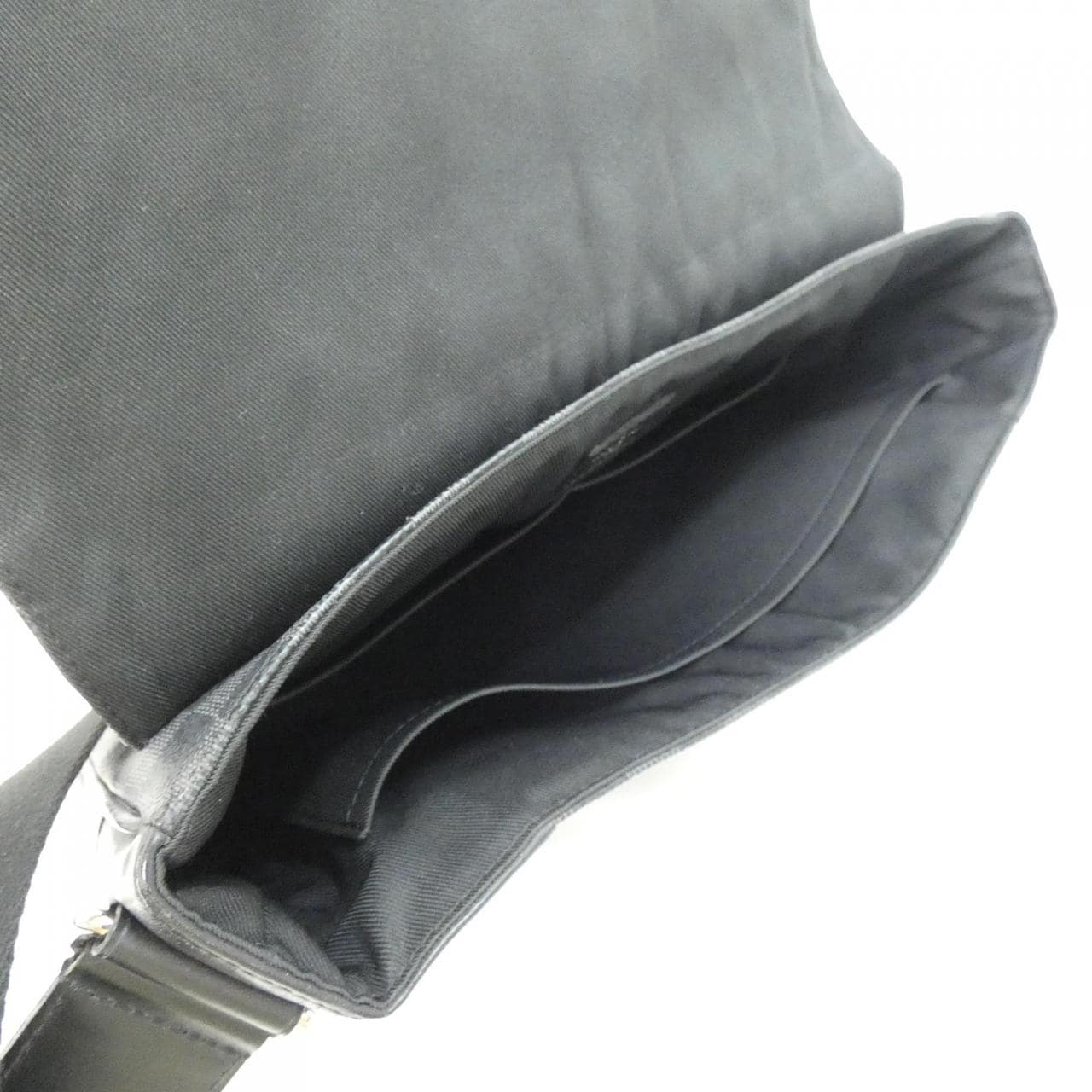 ルイヴィトン ダミエ グラフィット ディストリクト MM N41029 ショルダーバッグ