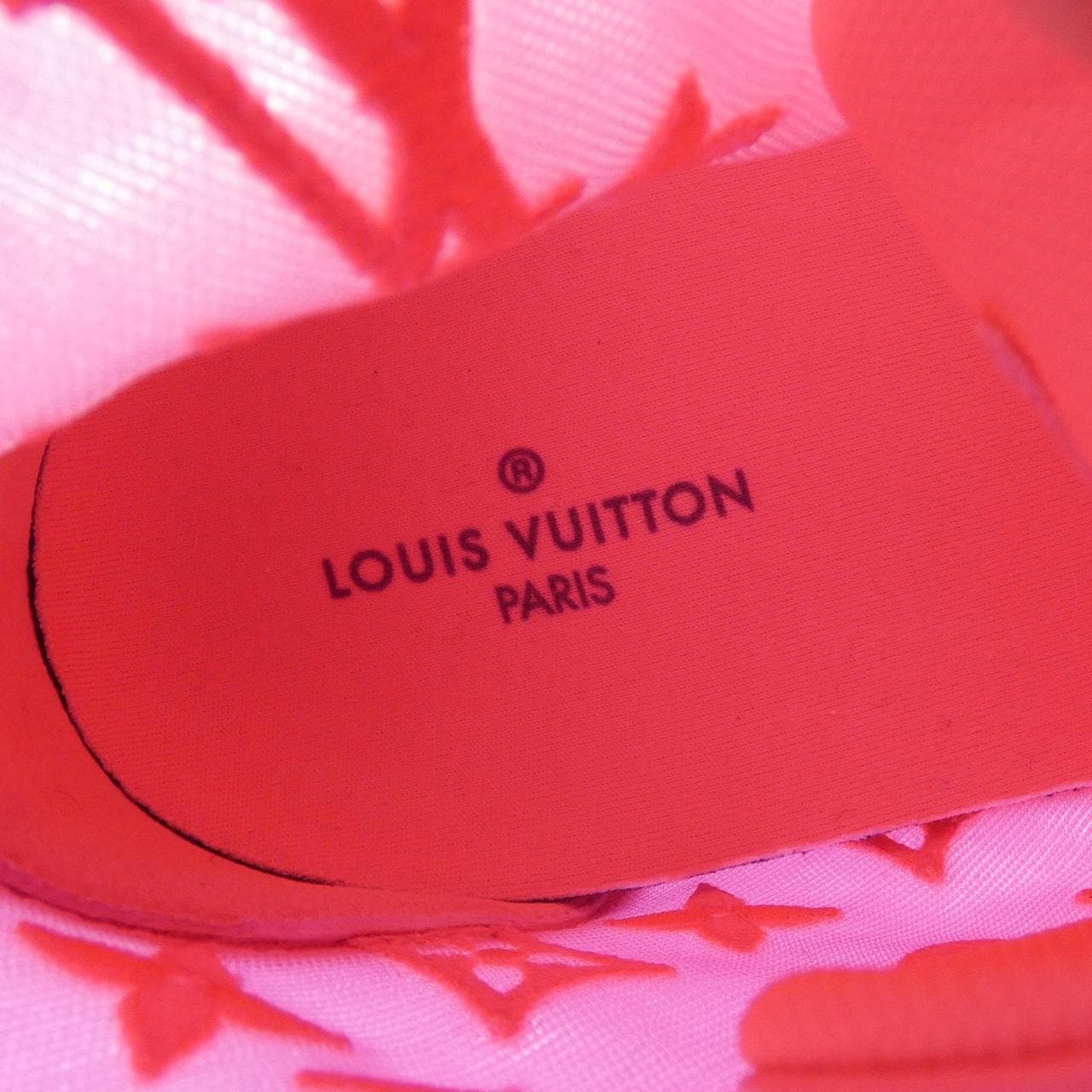ルイヴィトン LOUIS VUITTON モノグラム ネオン タトゥーライン スニーカー