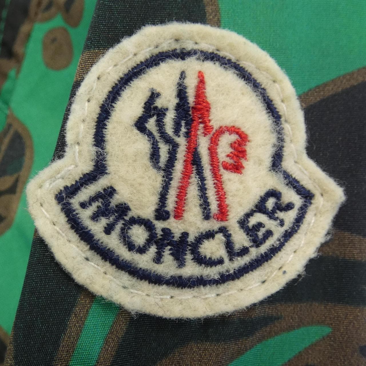 モンクレール MONCLER ブルゾン