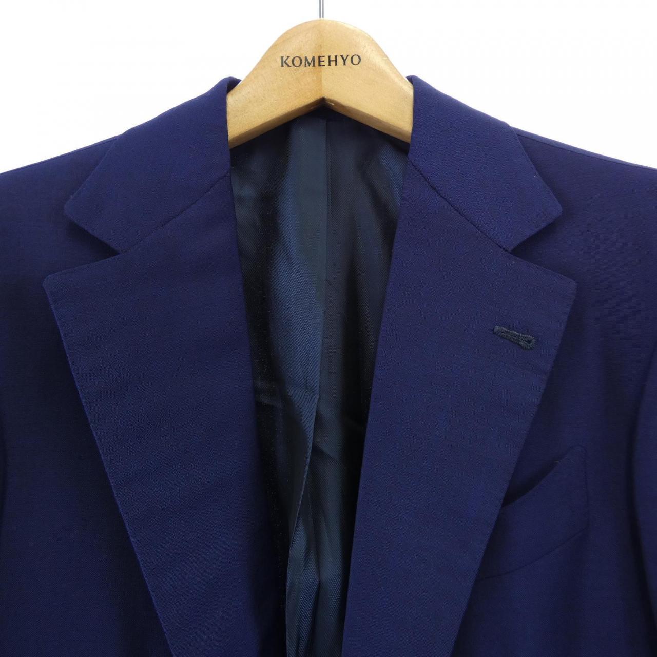 ダルクォーレ DAL CUORE スーツ