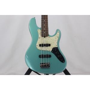 ＦＥＮＤＥＲ　ＡＭＥＲＣＡＮ　　ＤＥＬＵＸＥ　ＪＡＺＺＢＡＳＳ