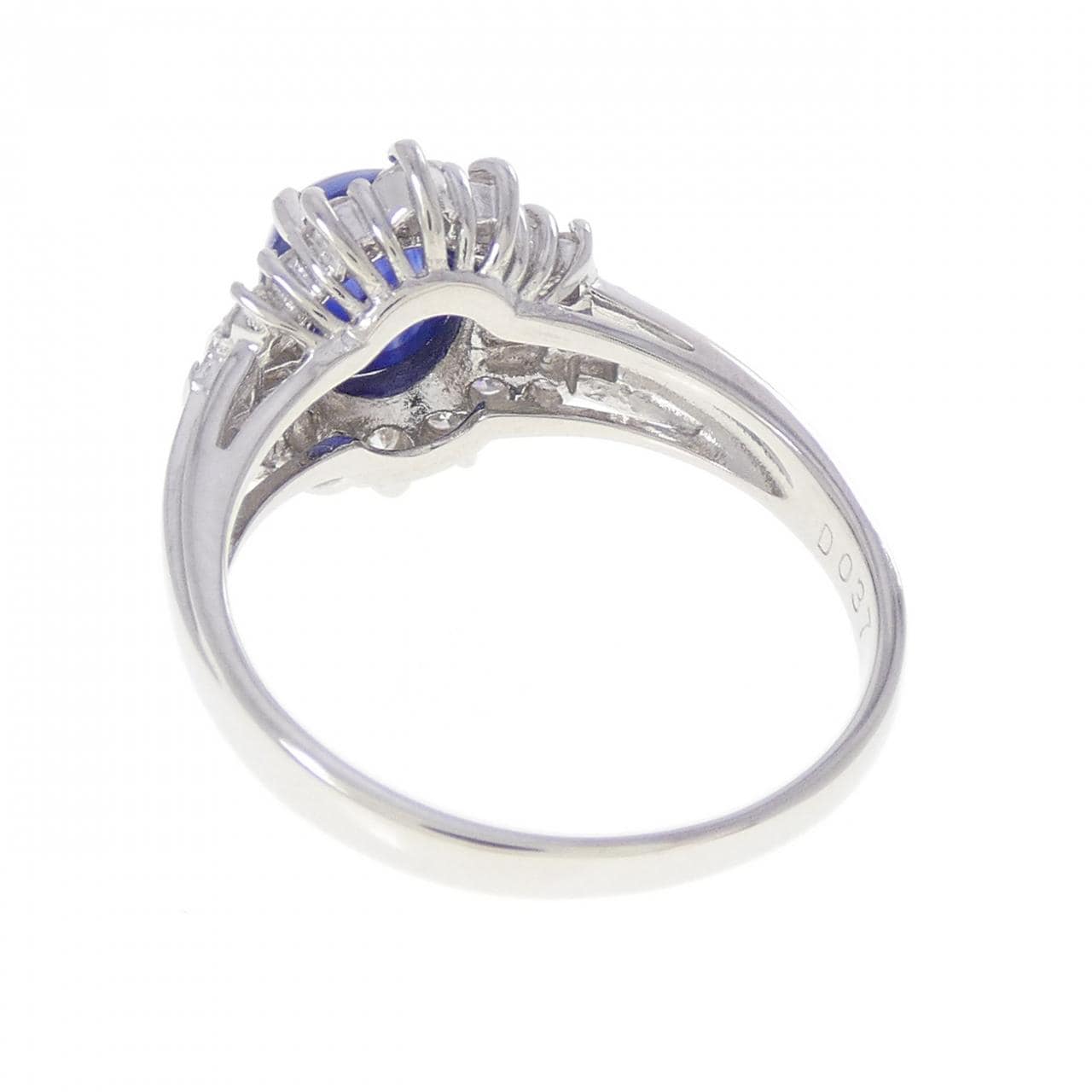 PT900 サファイヤ リング 1.83CT