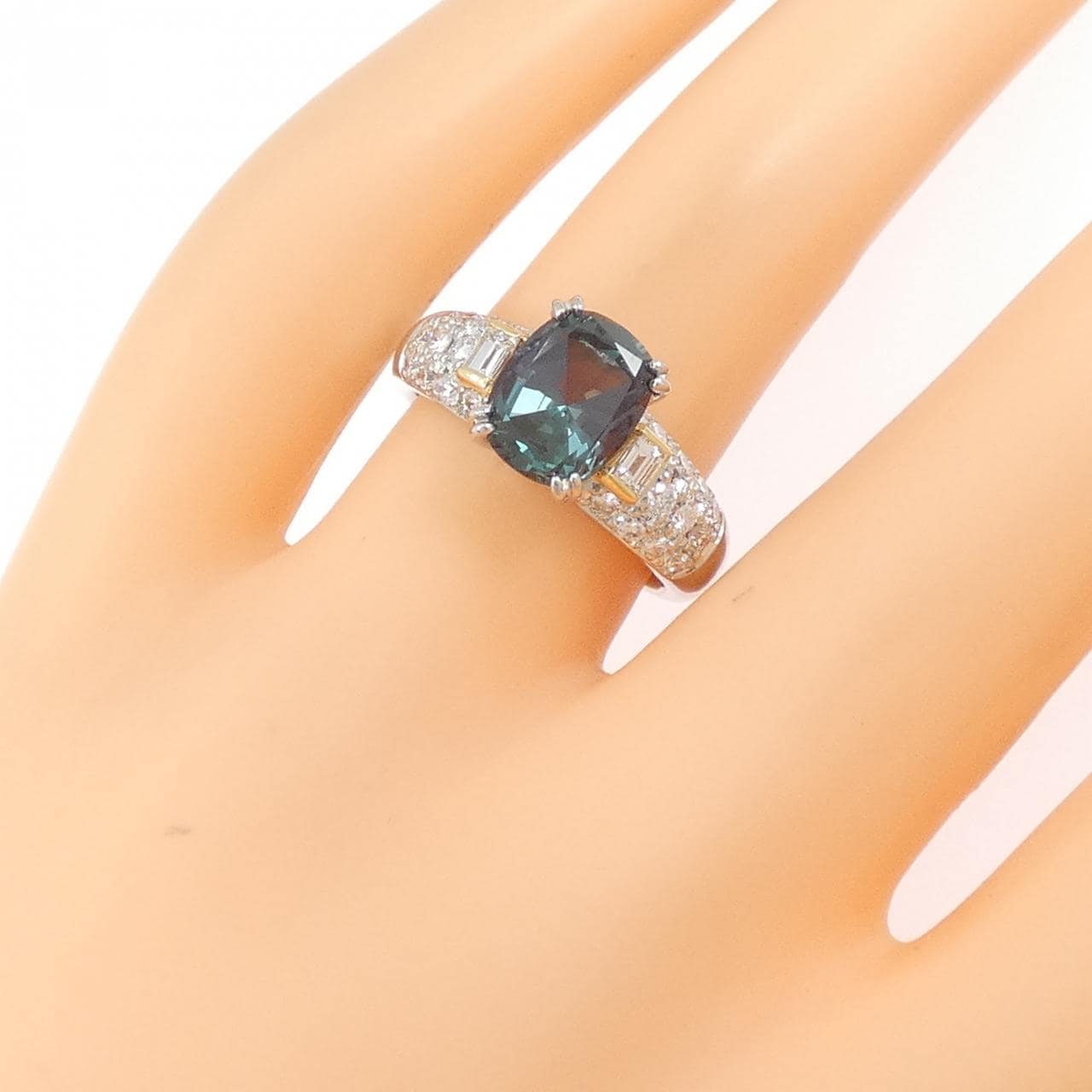 クレサンベール 合成アレキサンドライト リング 2.31CT