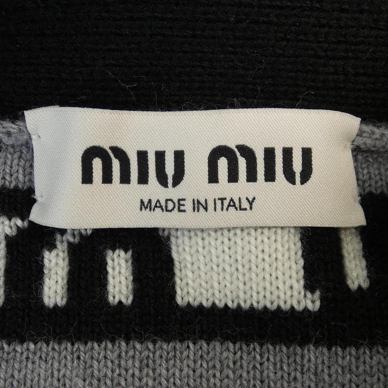 ミュウミュウ MIU MIU MMF657 1V8X カーディガン